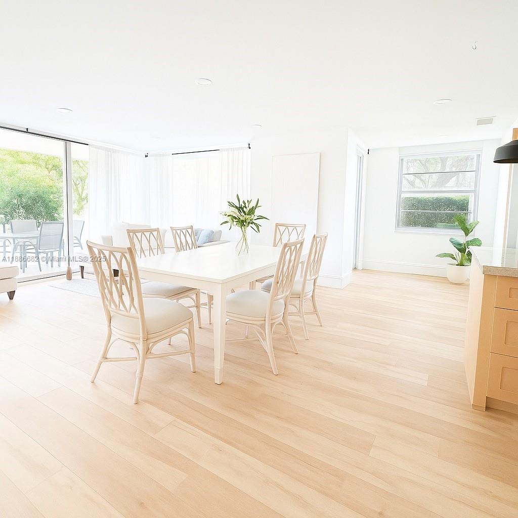 199 Ocean Lane Dr # 115