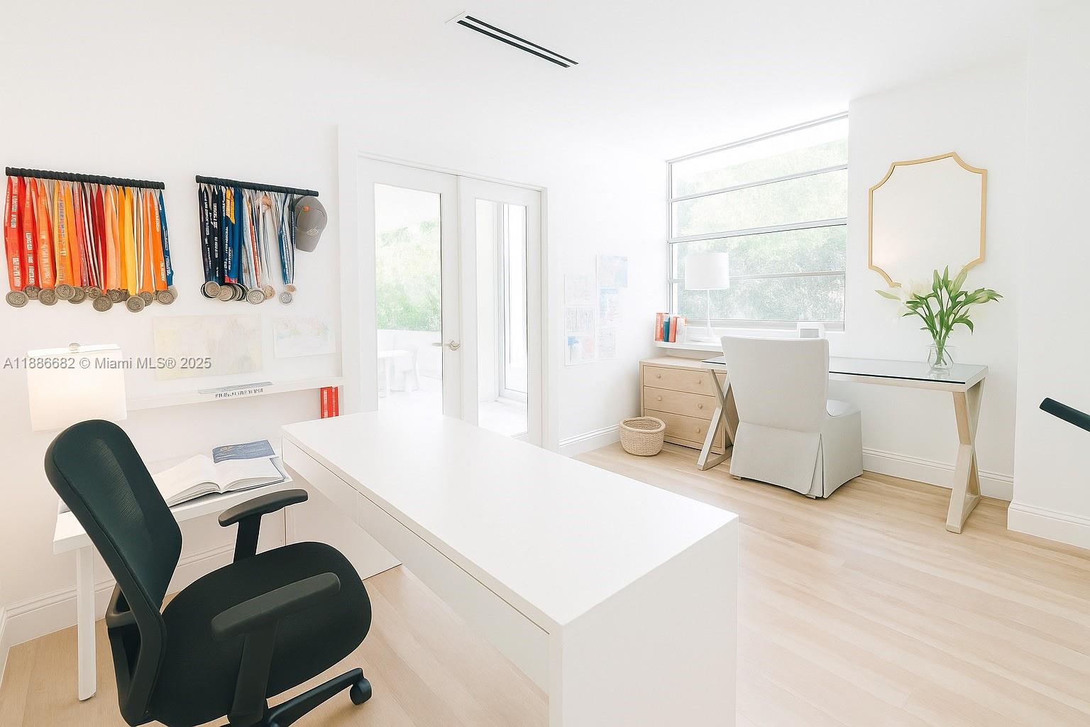 199 Ocean Lane Dr # 115