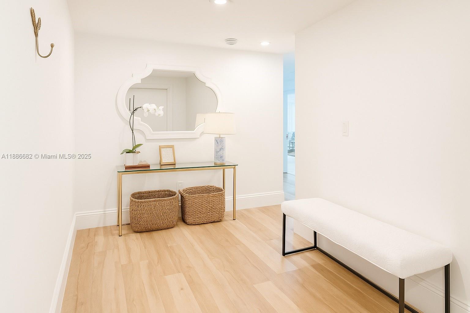 199 Ocean Lane Dr # 115