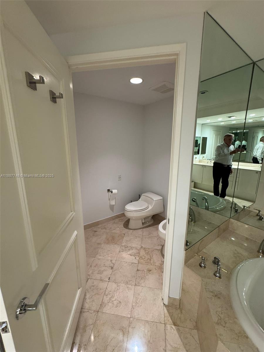 791 Crandon Blvd # 1506