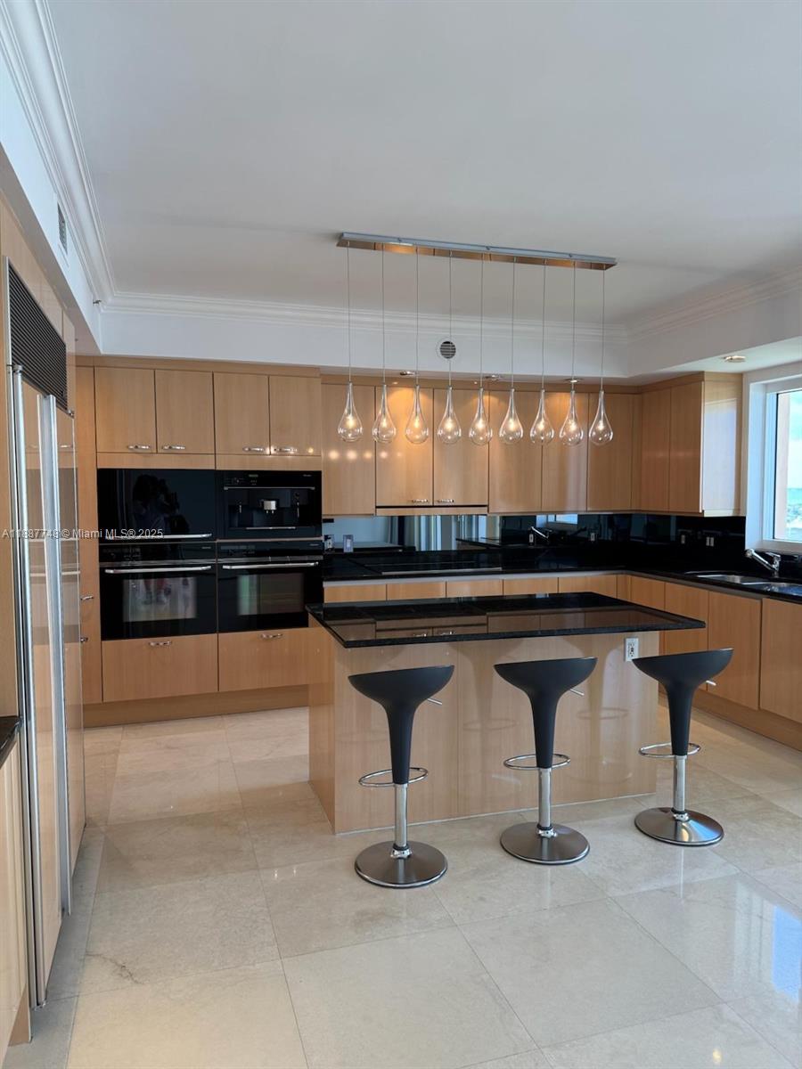 791 Crandon Blvd # 1506