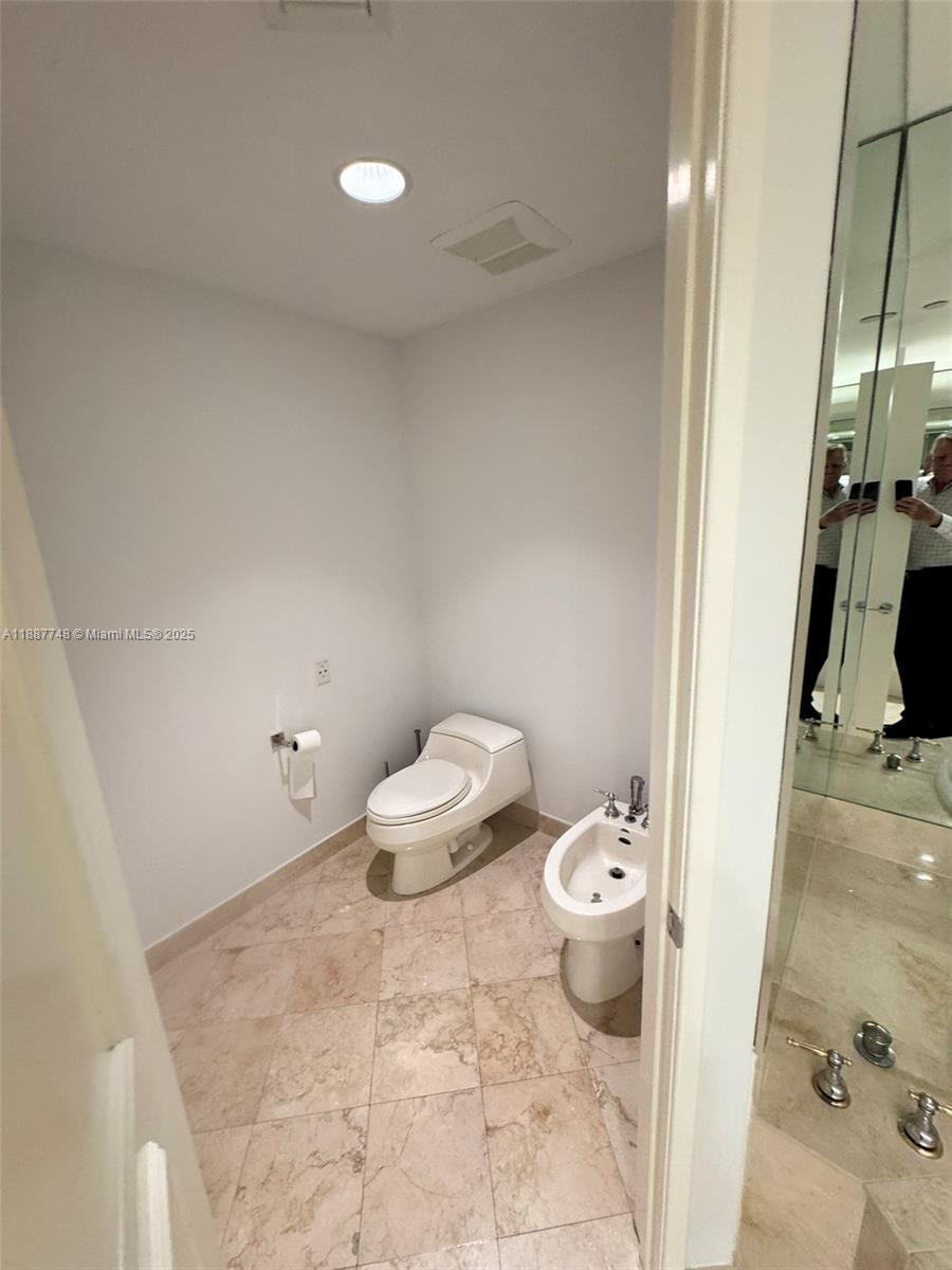 791 Crandon Blvd # 1506