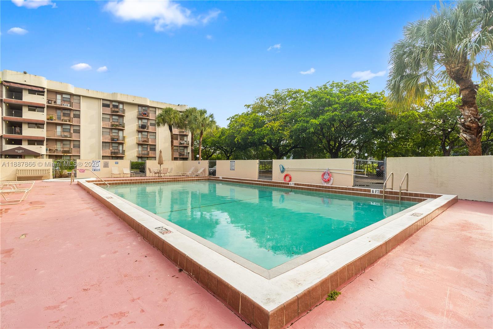 2701 Riverside Dr # B Unit: 413-B