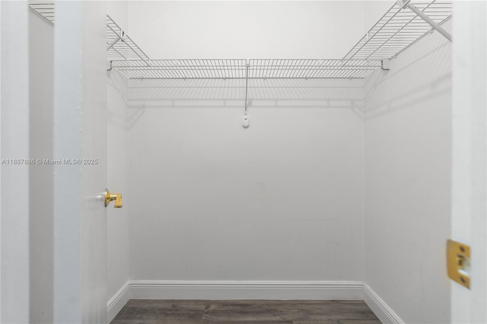 2701 Riverside Dr # B Unit: 413-B