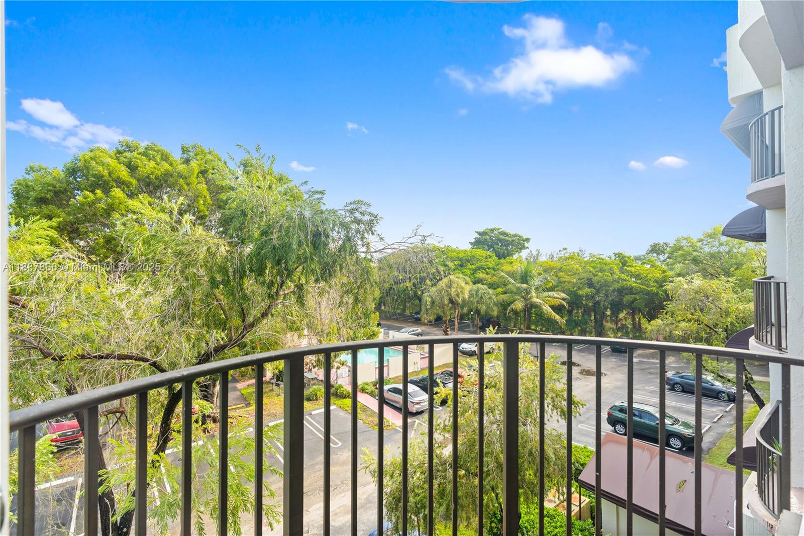 2701 Riverside Dr # B Unit: 413-B