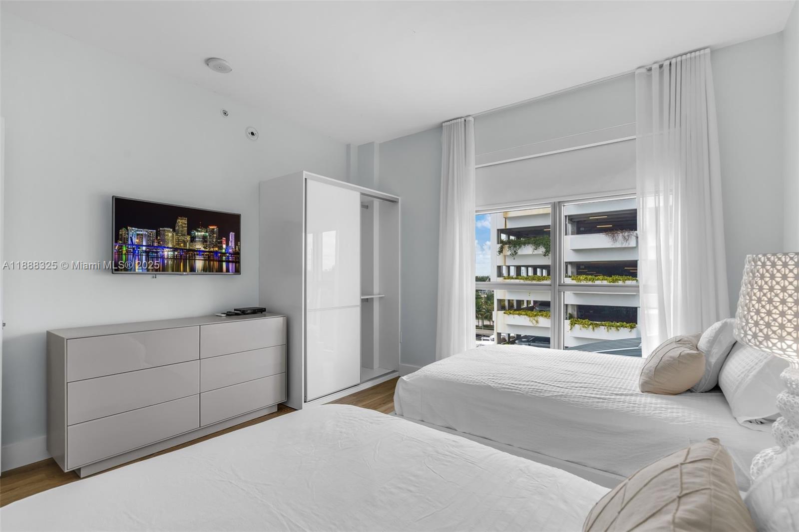 17301 Biscayne Blvd # 501