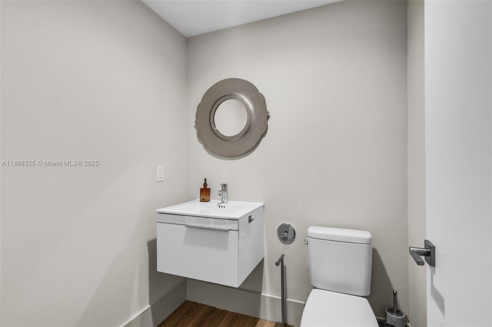 17301 Biscayne Blvd # 501