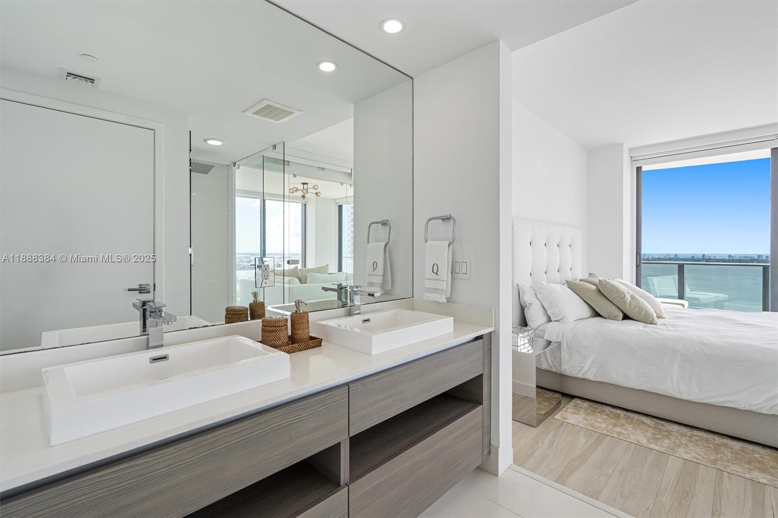 460 NE 28th St # 3508