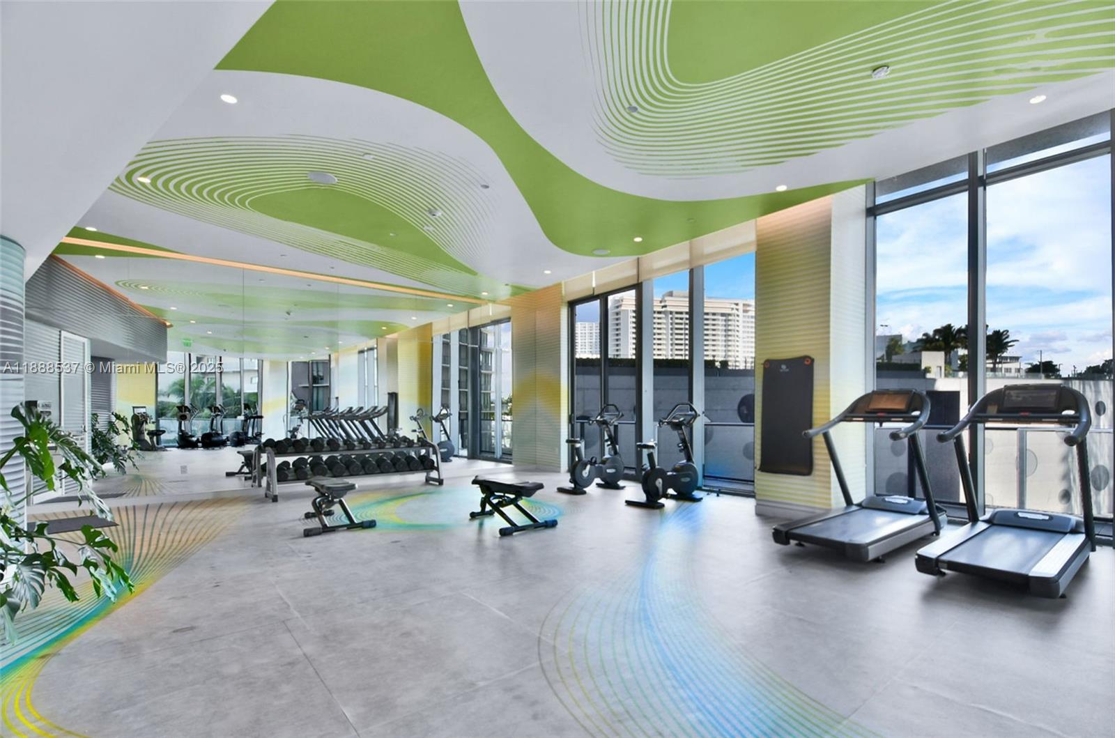 501 NE 31st St # 2002