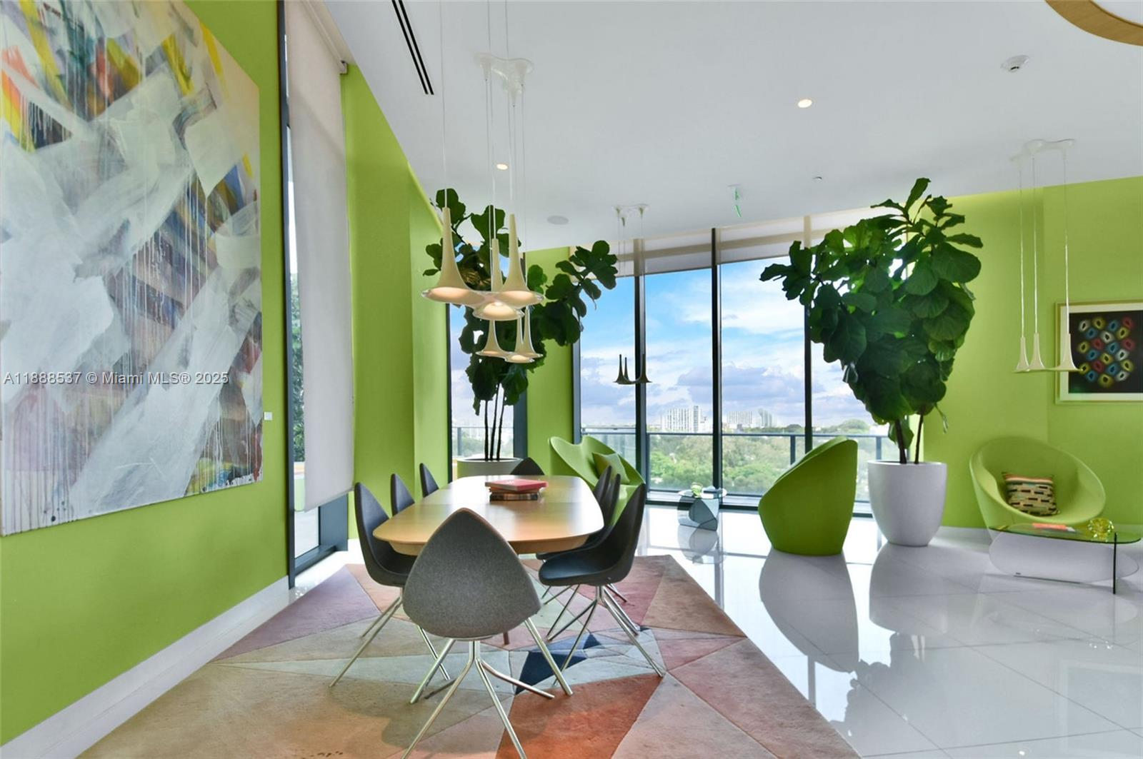 501 NE 31st St # 2002