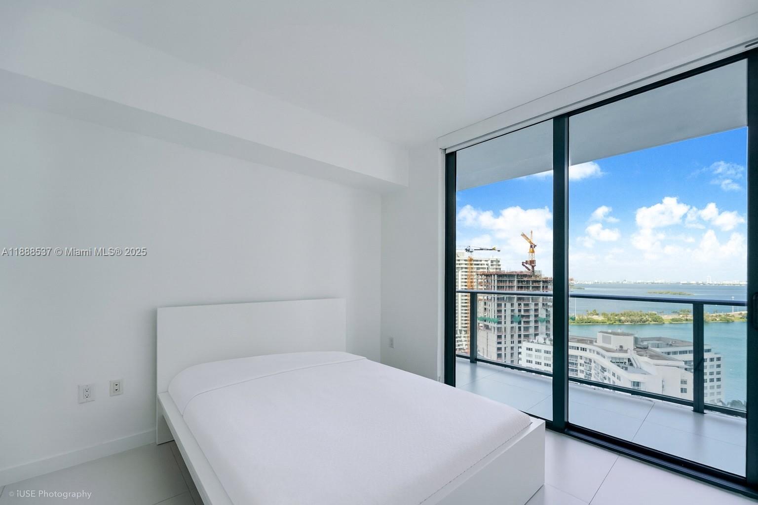 501 NE 31st St # 2002