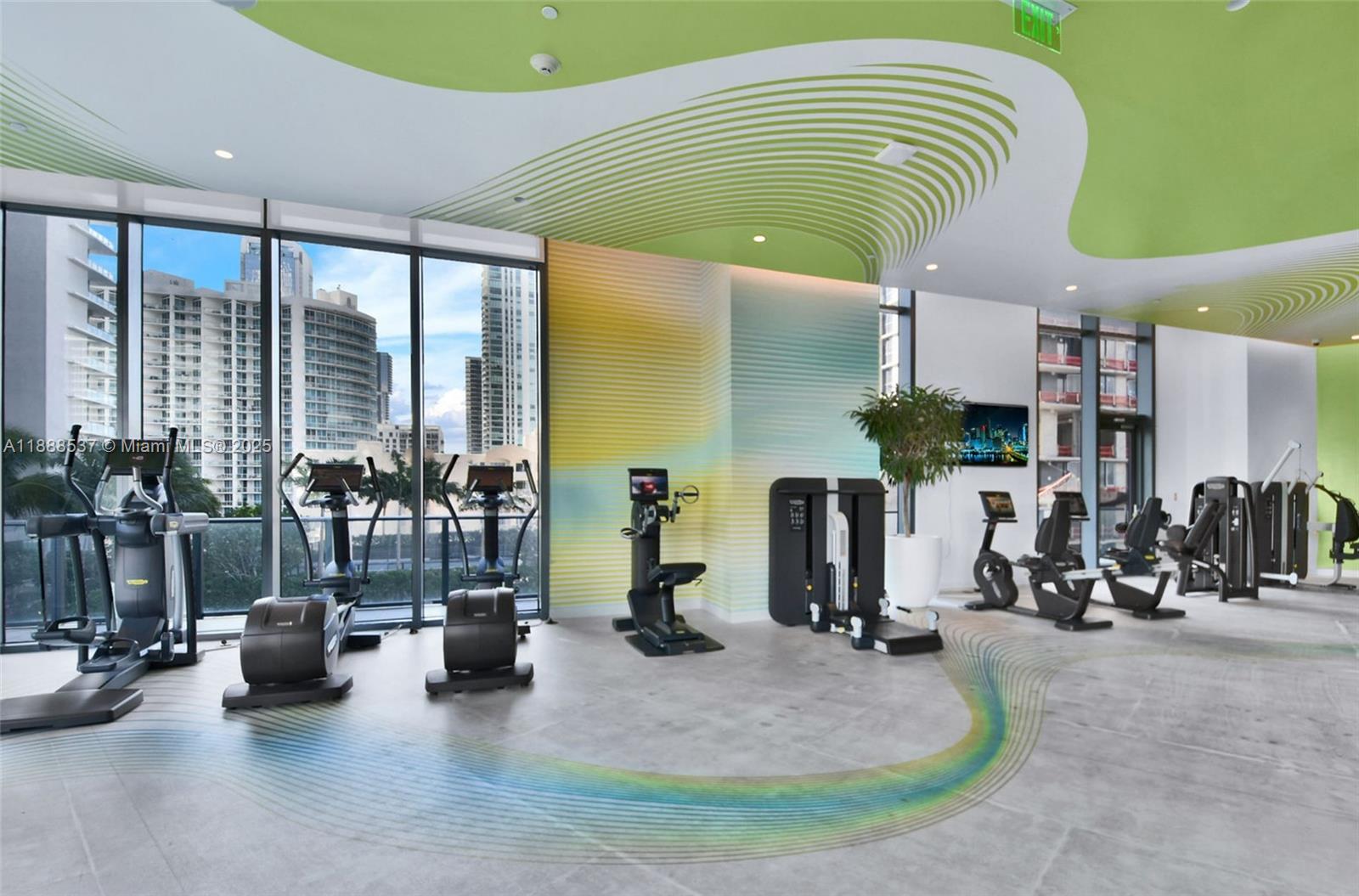 501 NE 31st St # 2002