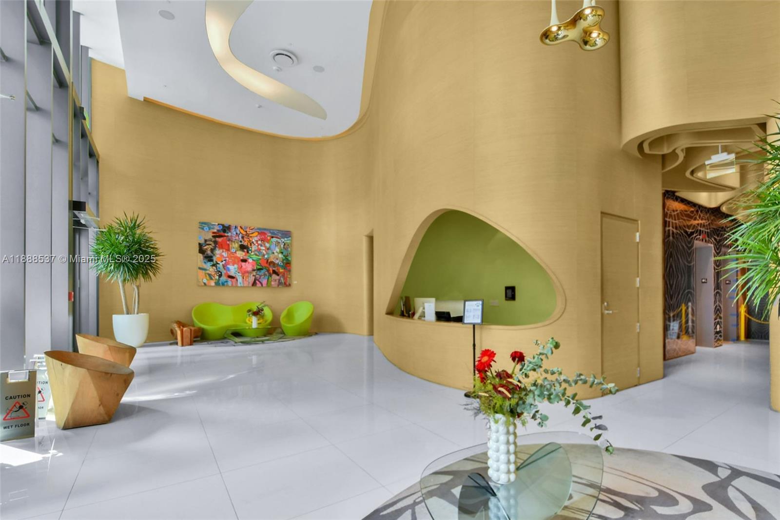 501 NE 31st St # 2002