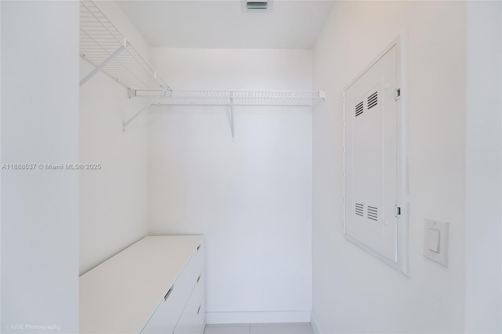 501 NE 31st St # 2002