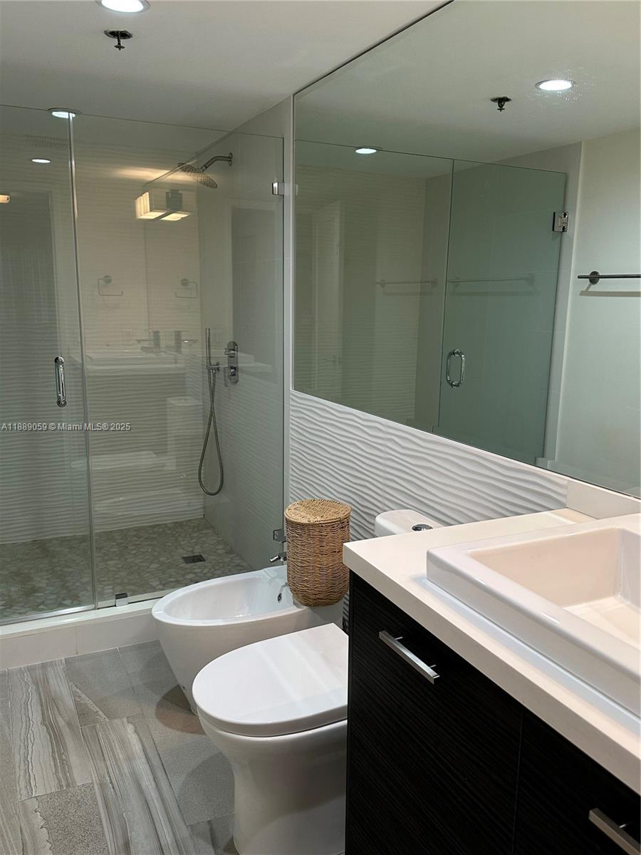 201 Crandon Blvd # 302