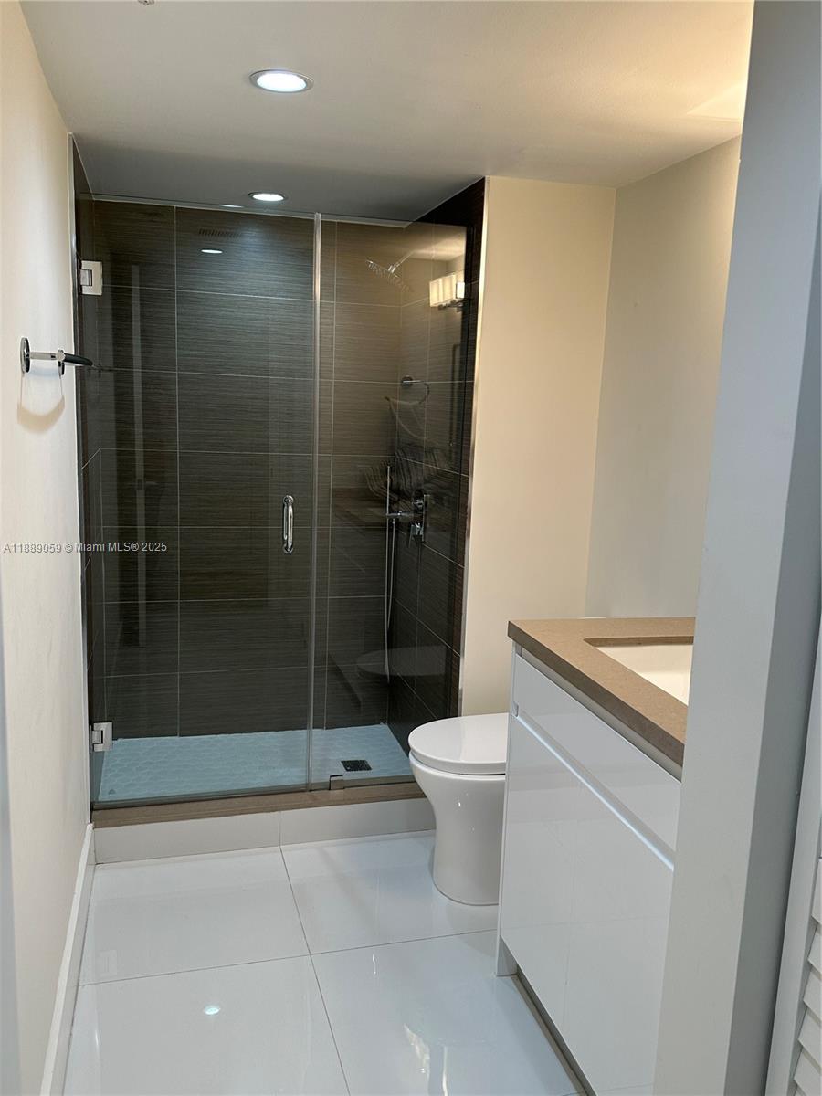 201 Crandon Blvd # 302