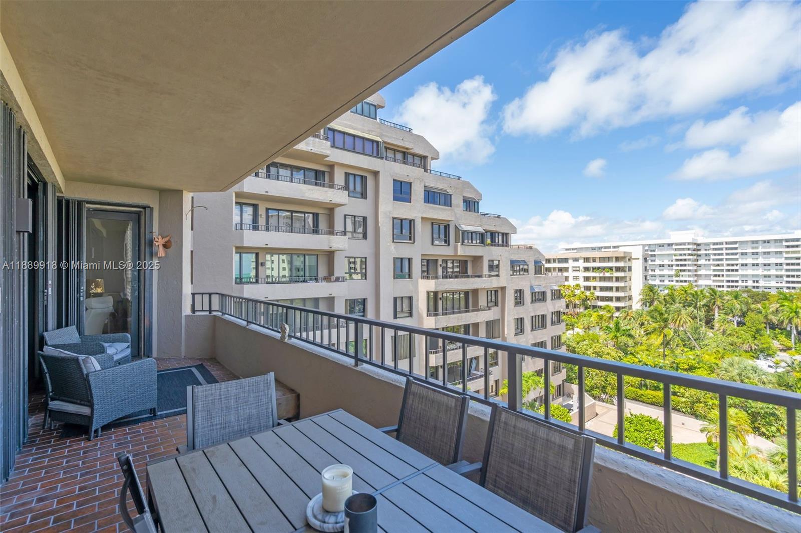 251 Crandon Blvd # 625