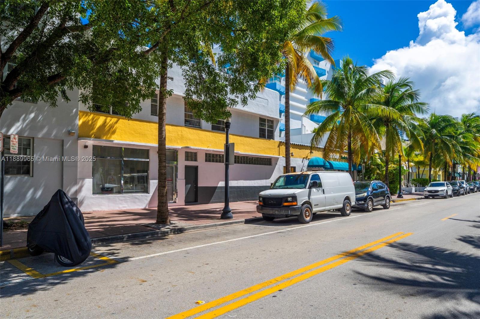 249 Collins Ave