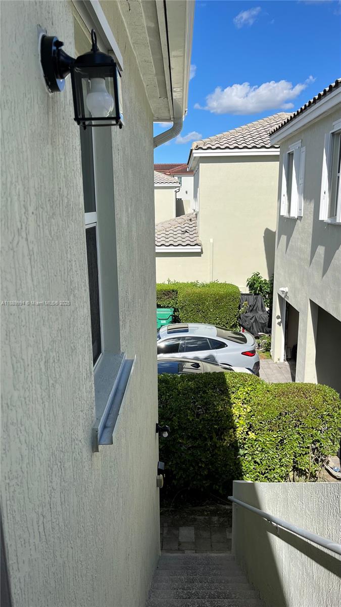 17077 SW 93rd St Rear