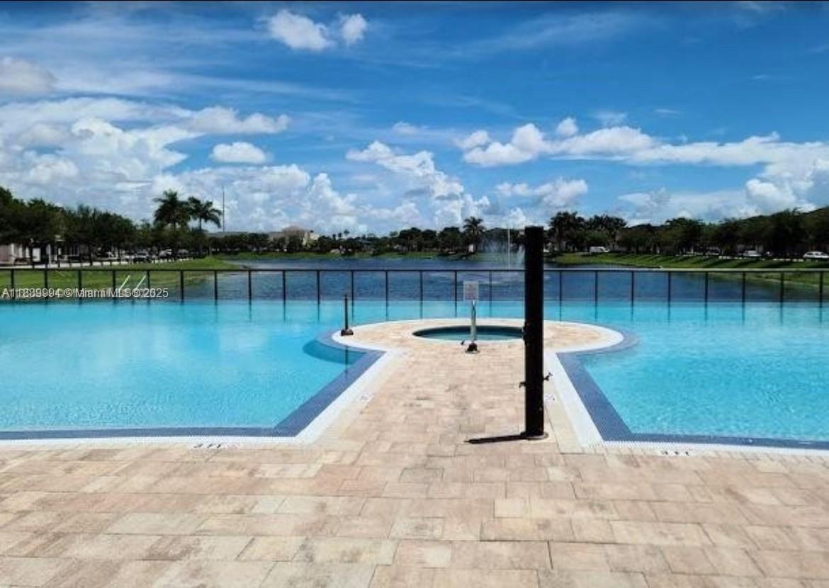 17077 SW 93rd St Rear