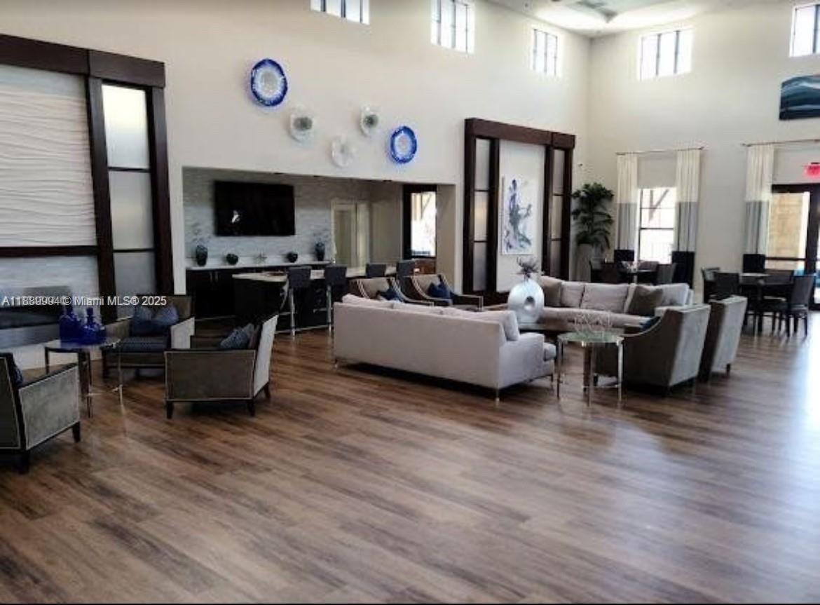 17077 SW 93rd St Rear