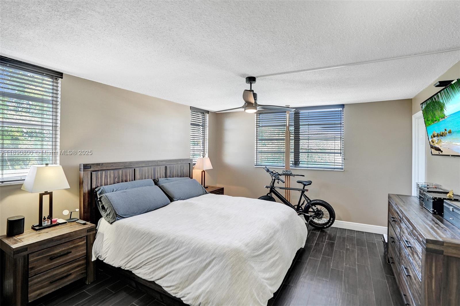 1811 Jefferson St # 310