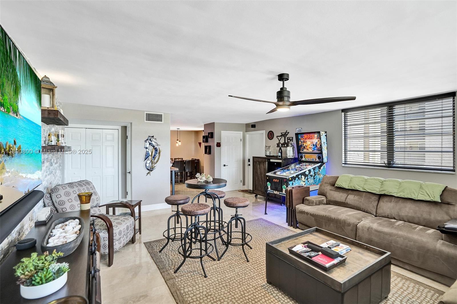 1811 Jefferson St # 310