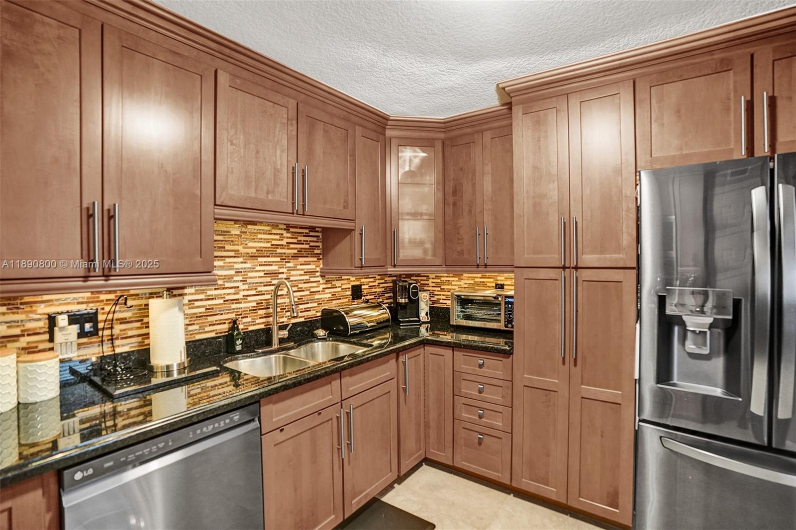 1811 Jefferson St # 310