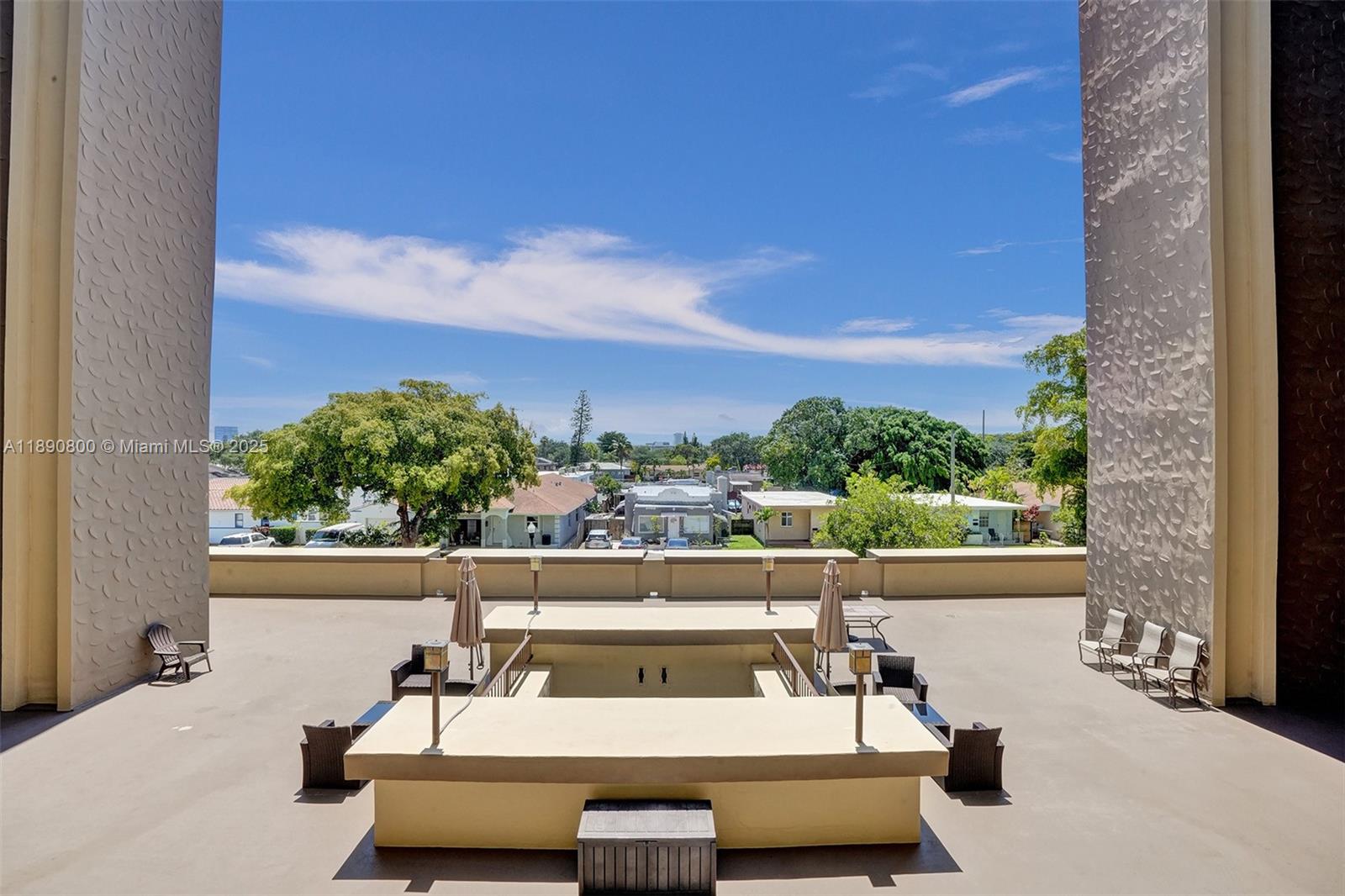 1811 Jefferson St # 310