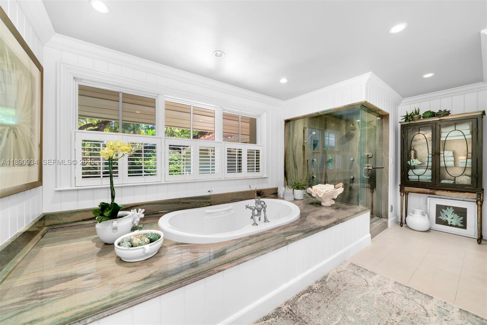 5400 Kerwood Oaks Dr