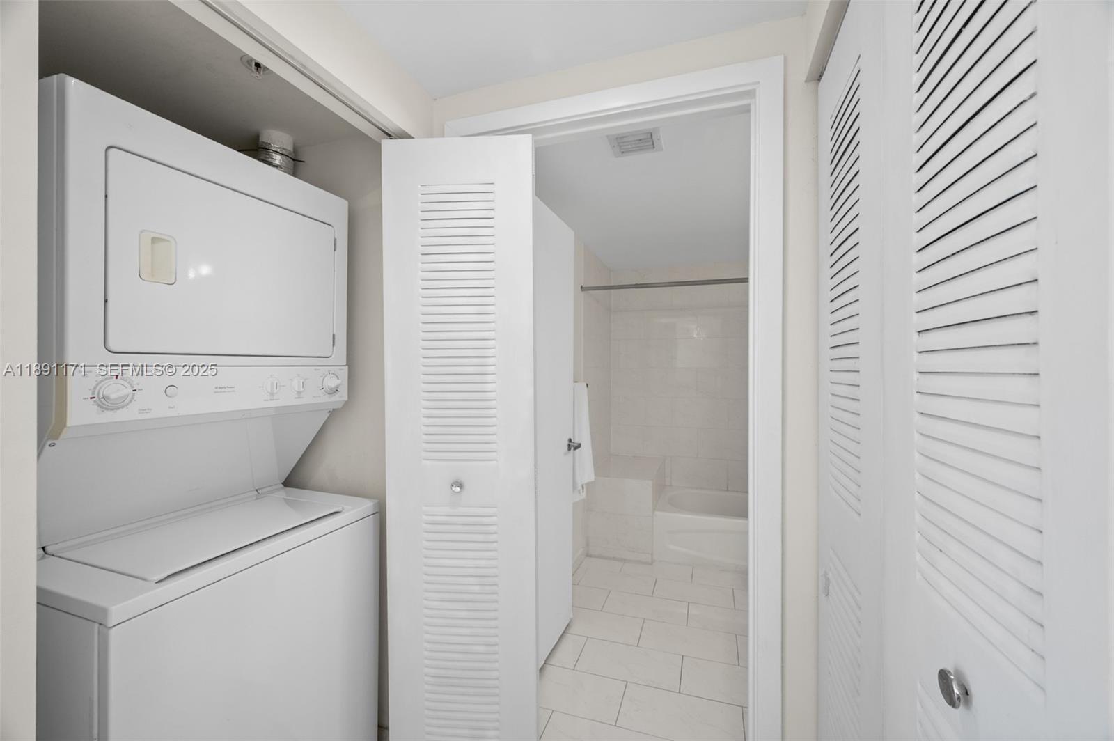 2740 SW 28th Ter # 306