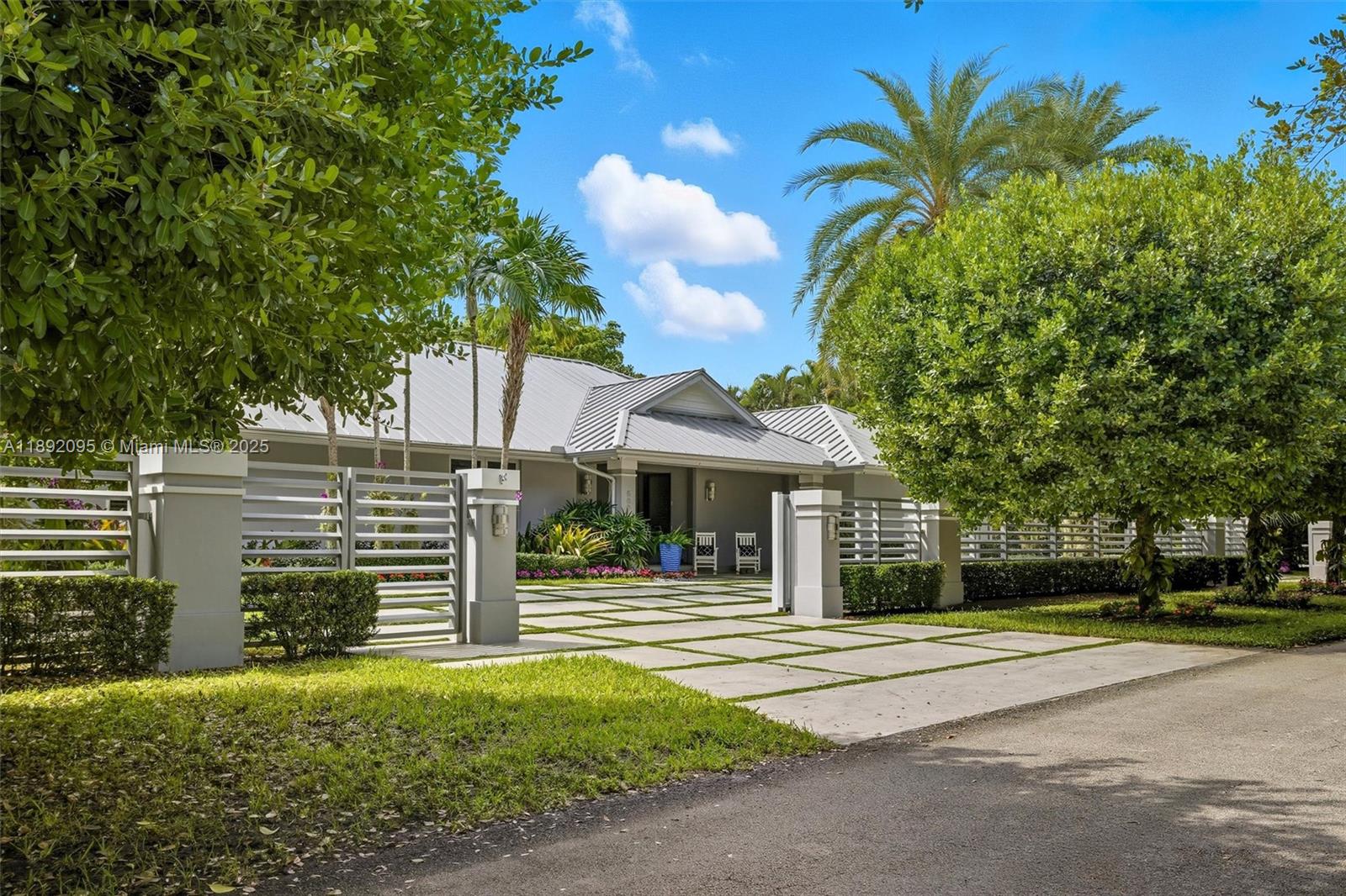 5800 SW 99th Ter