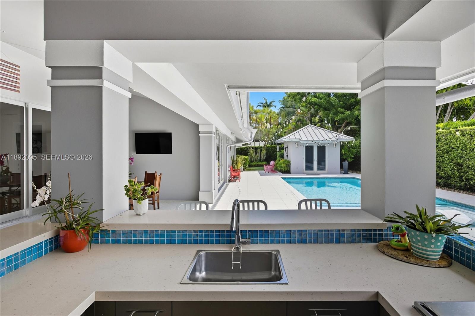 5800 SW 99th Ter