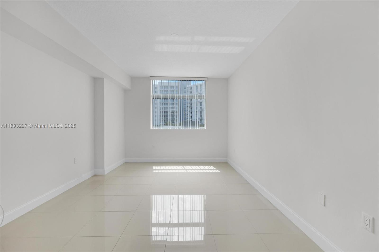 140 S Dixie Hwy # 512