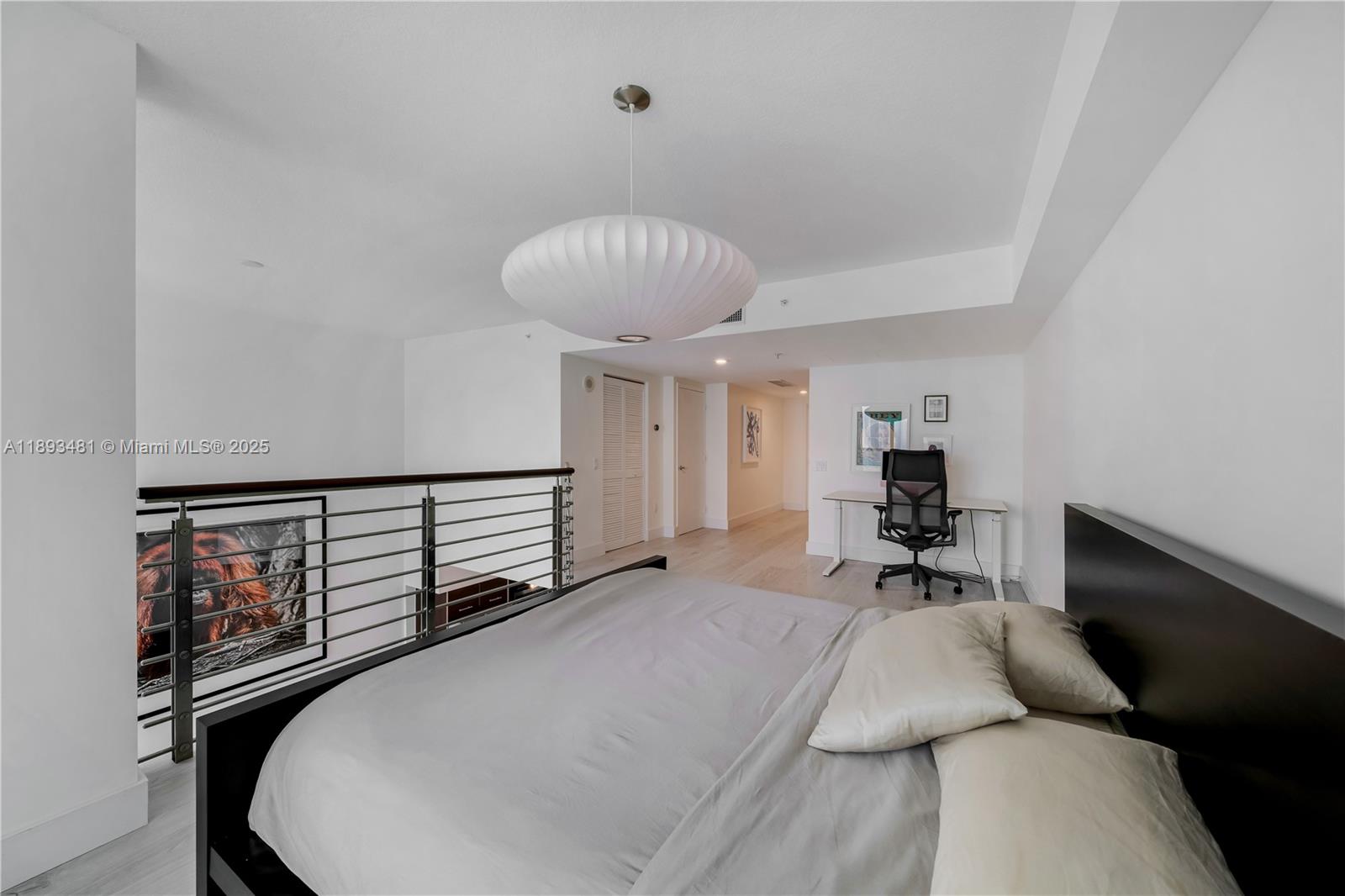 41 SE 5th St # 1709