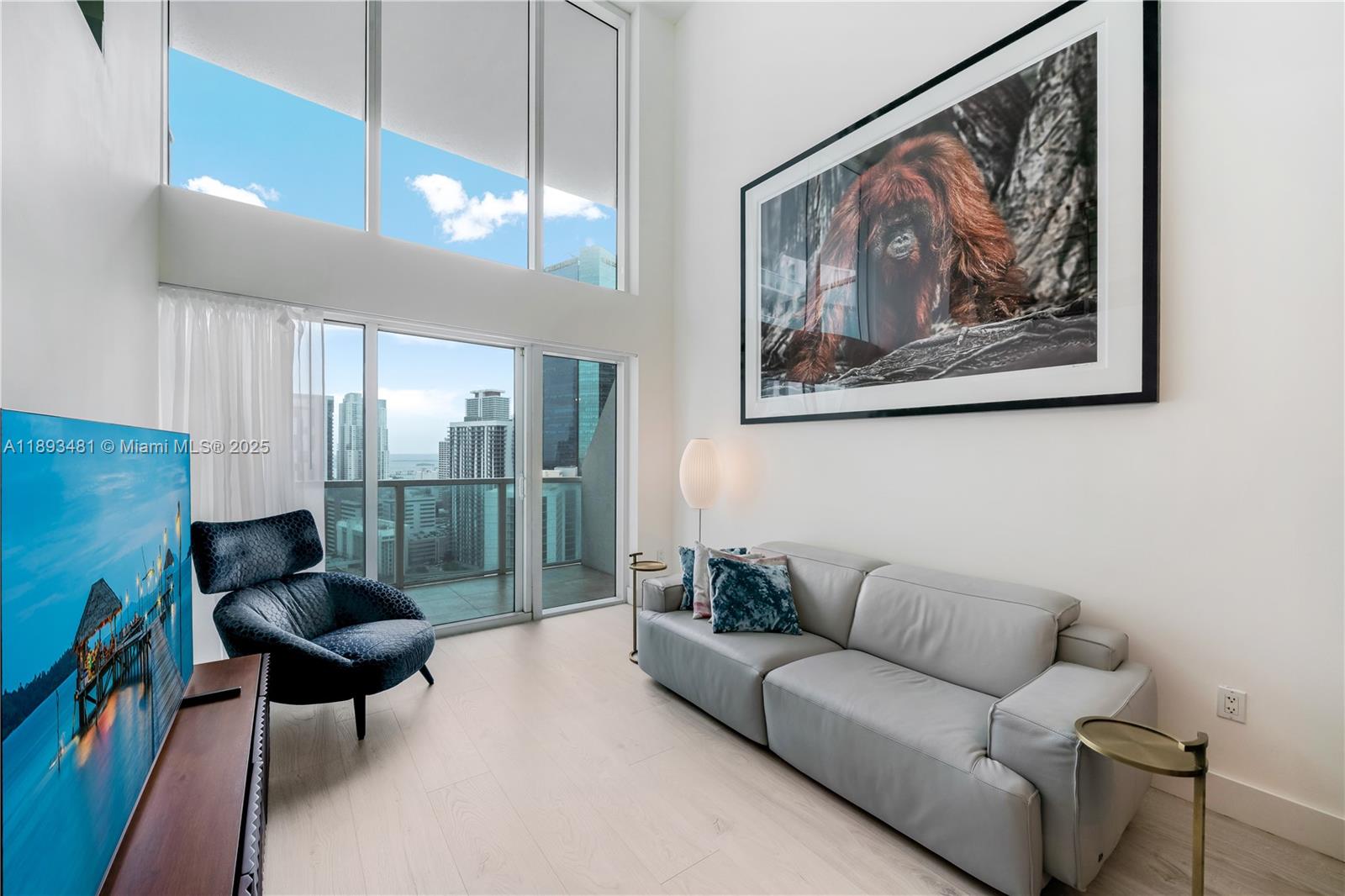 41 SE 5th St # 1709