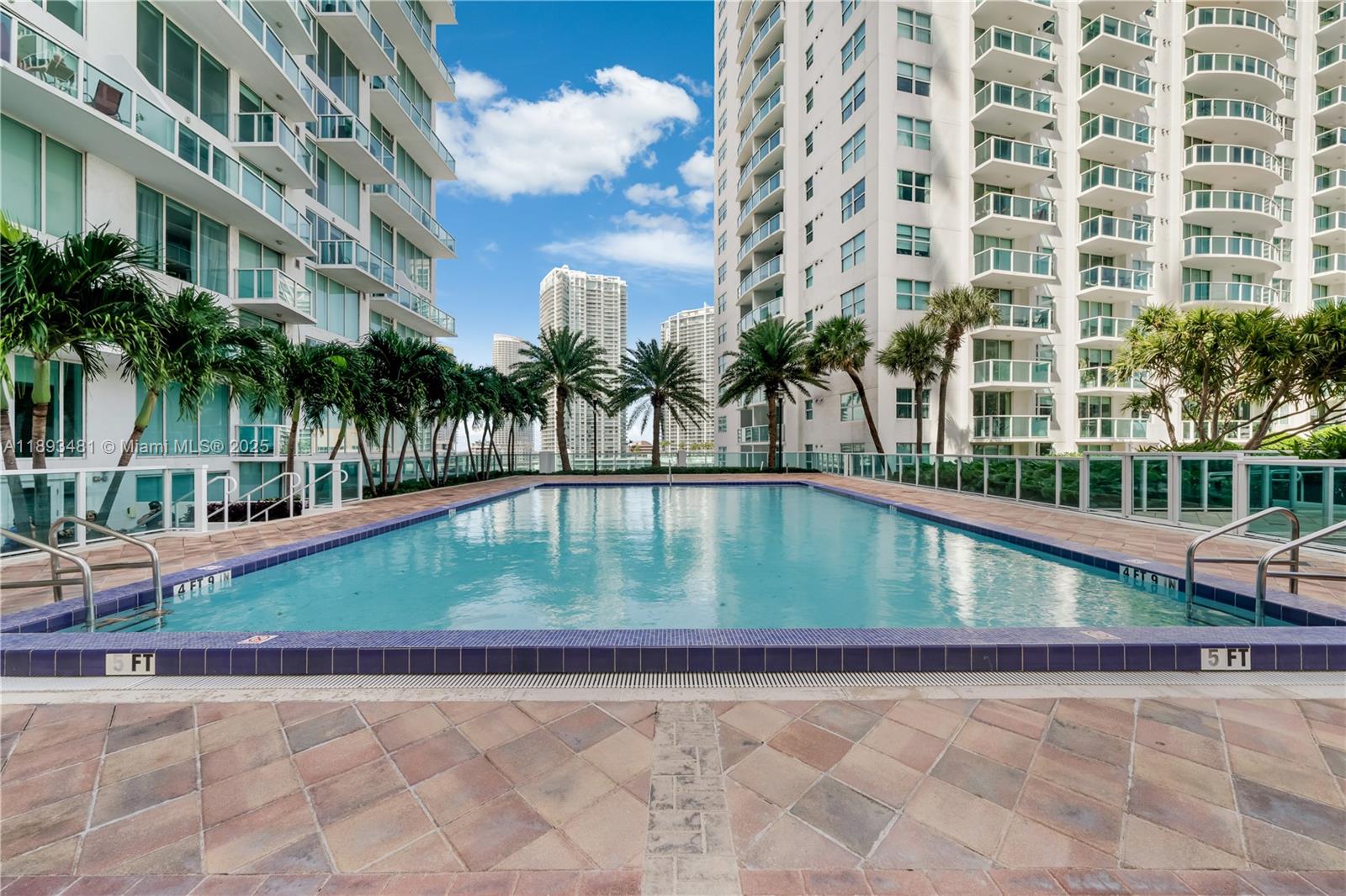 41 SE 5th St # 1709