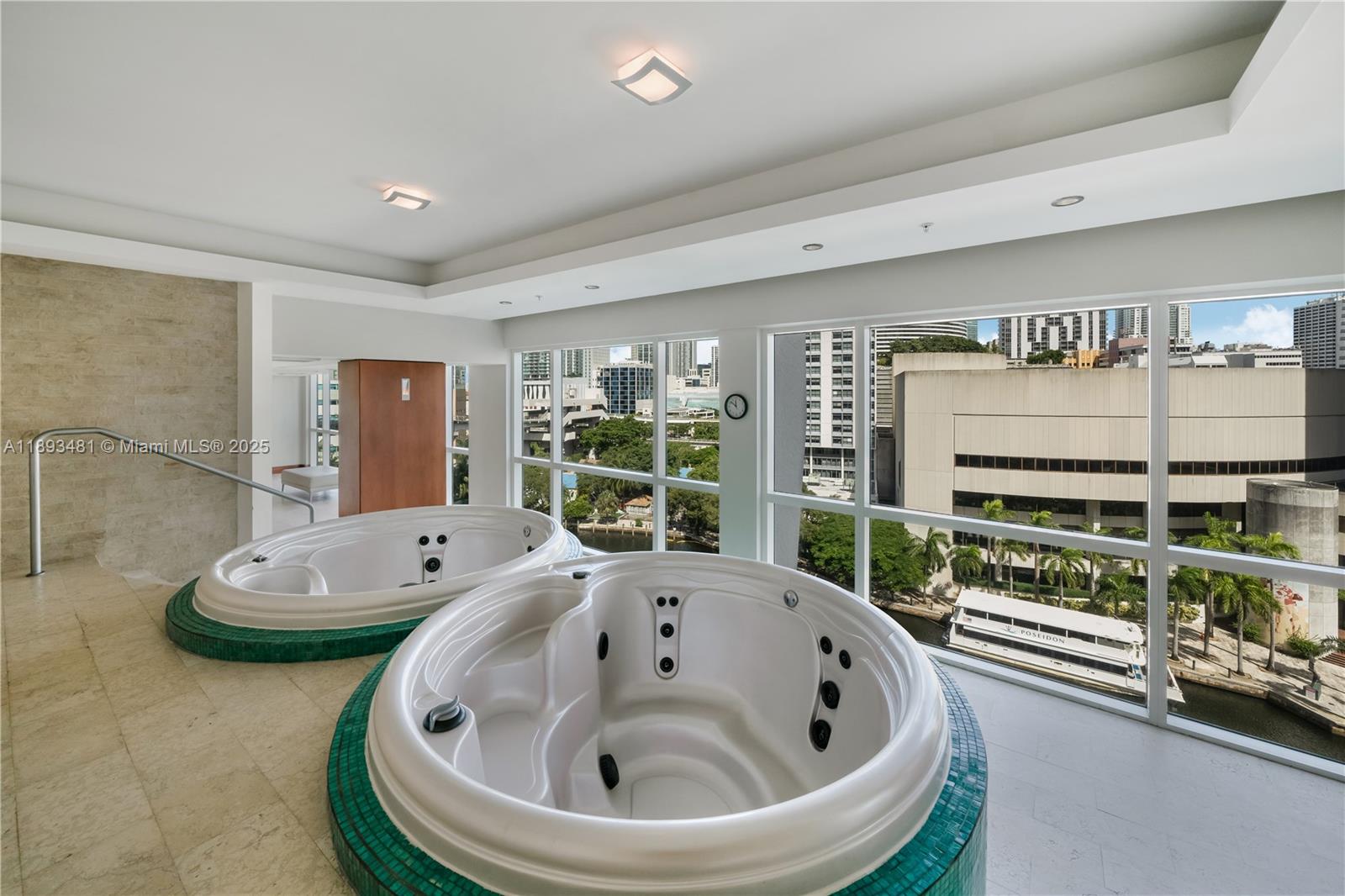 41 SE 5th St # 1709