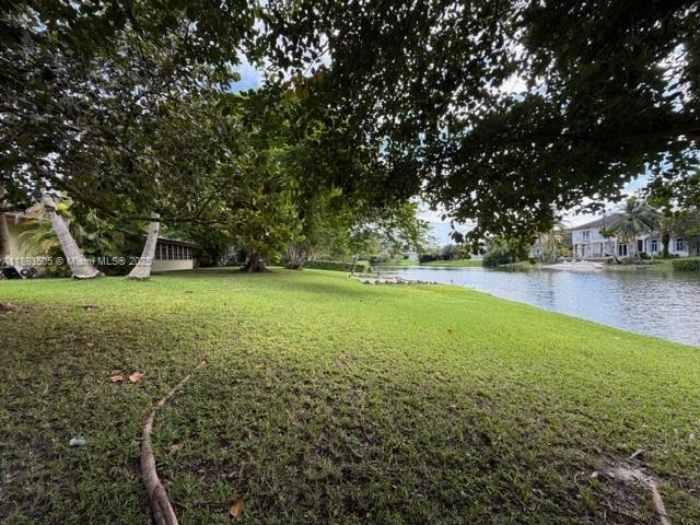 11820 SW 69th Ct