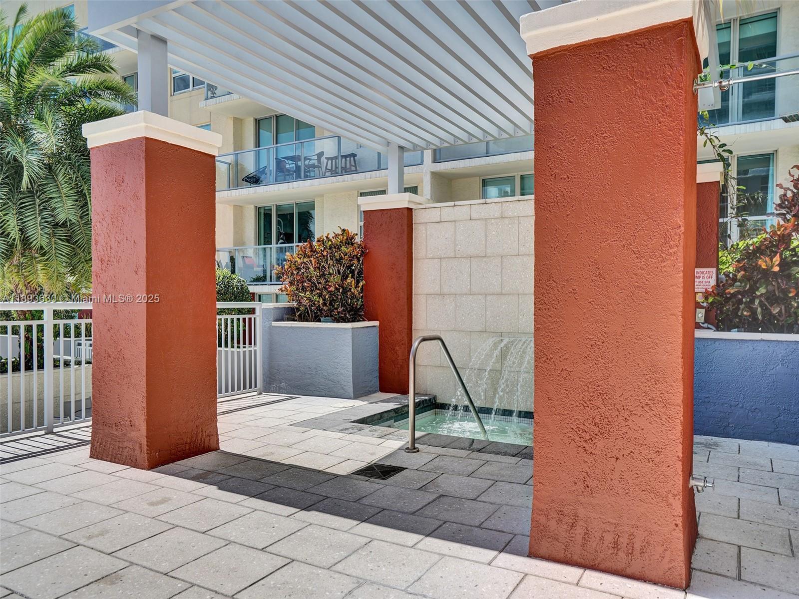 1155 Brickell Bay Dr # 2404