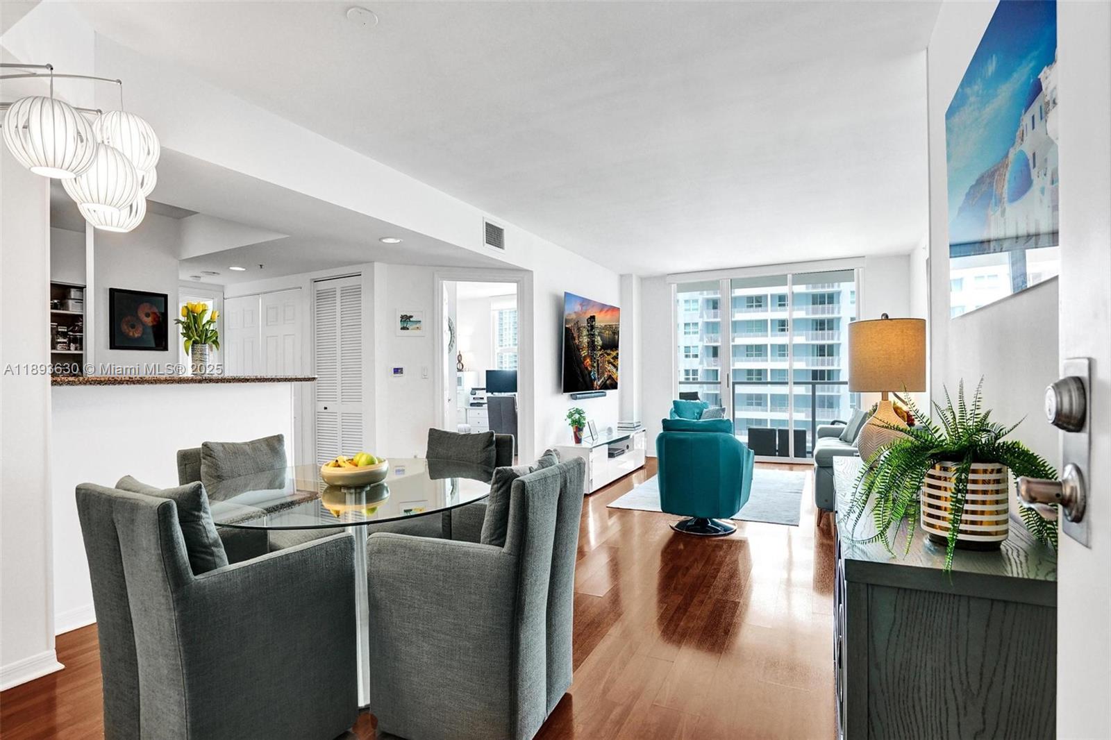 1155 Brickell Bay Dr # 2404