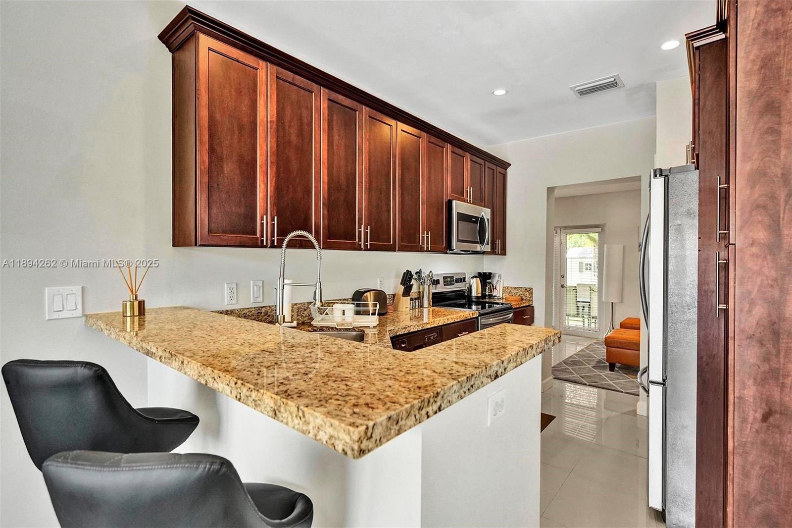 6550 SW 52nd Ter Unit: -