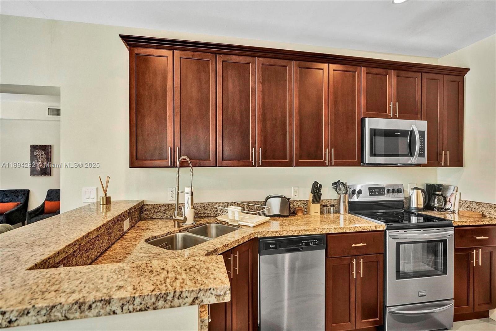 6550 SW 52nd Ter Unit: -