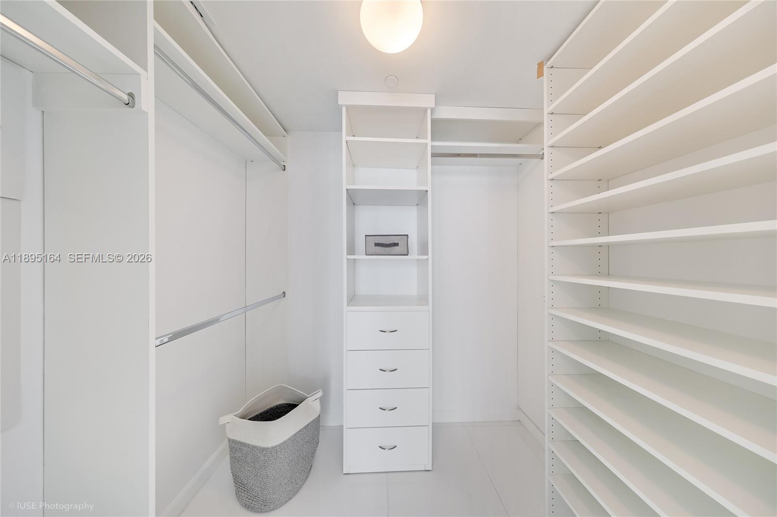 495 Brickell Ave # 4710