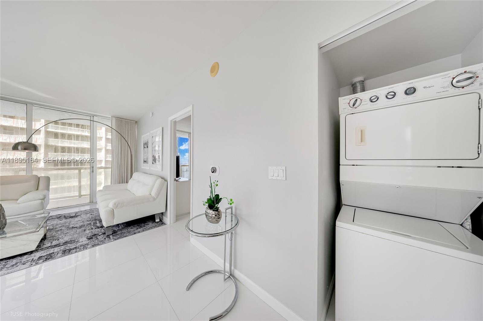 495 Brickell Ave # 4710