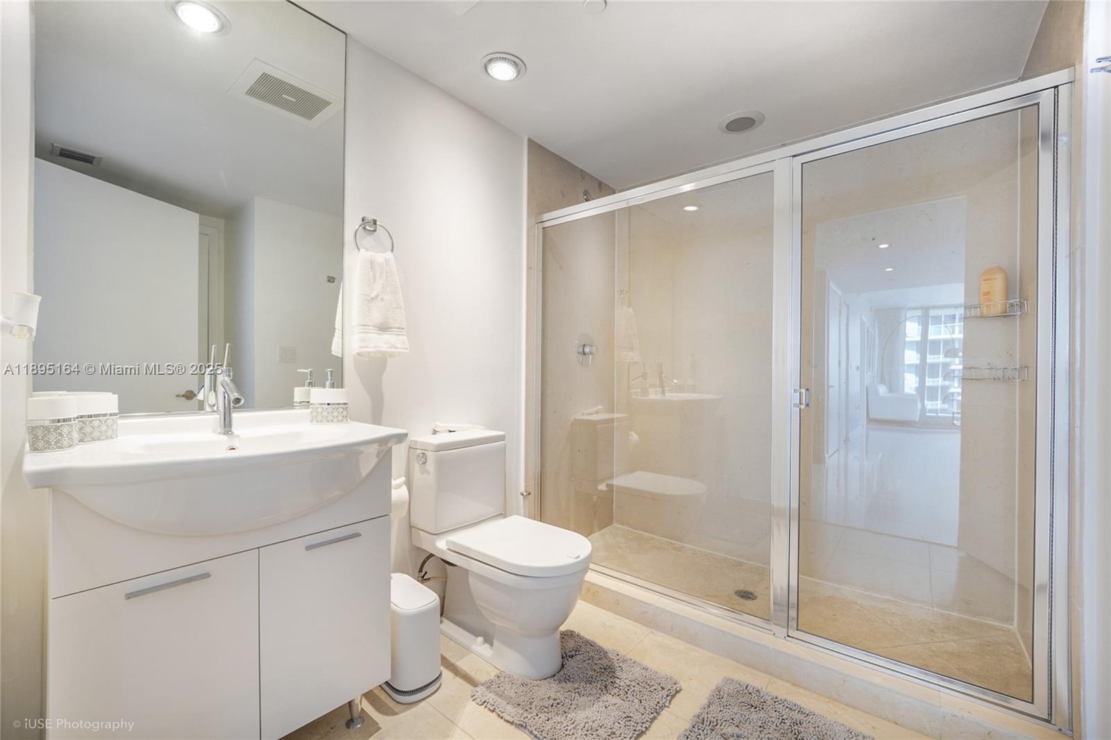 495 Brickell Ave # 4710