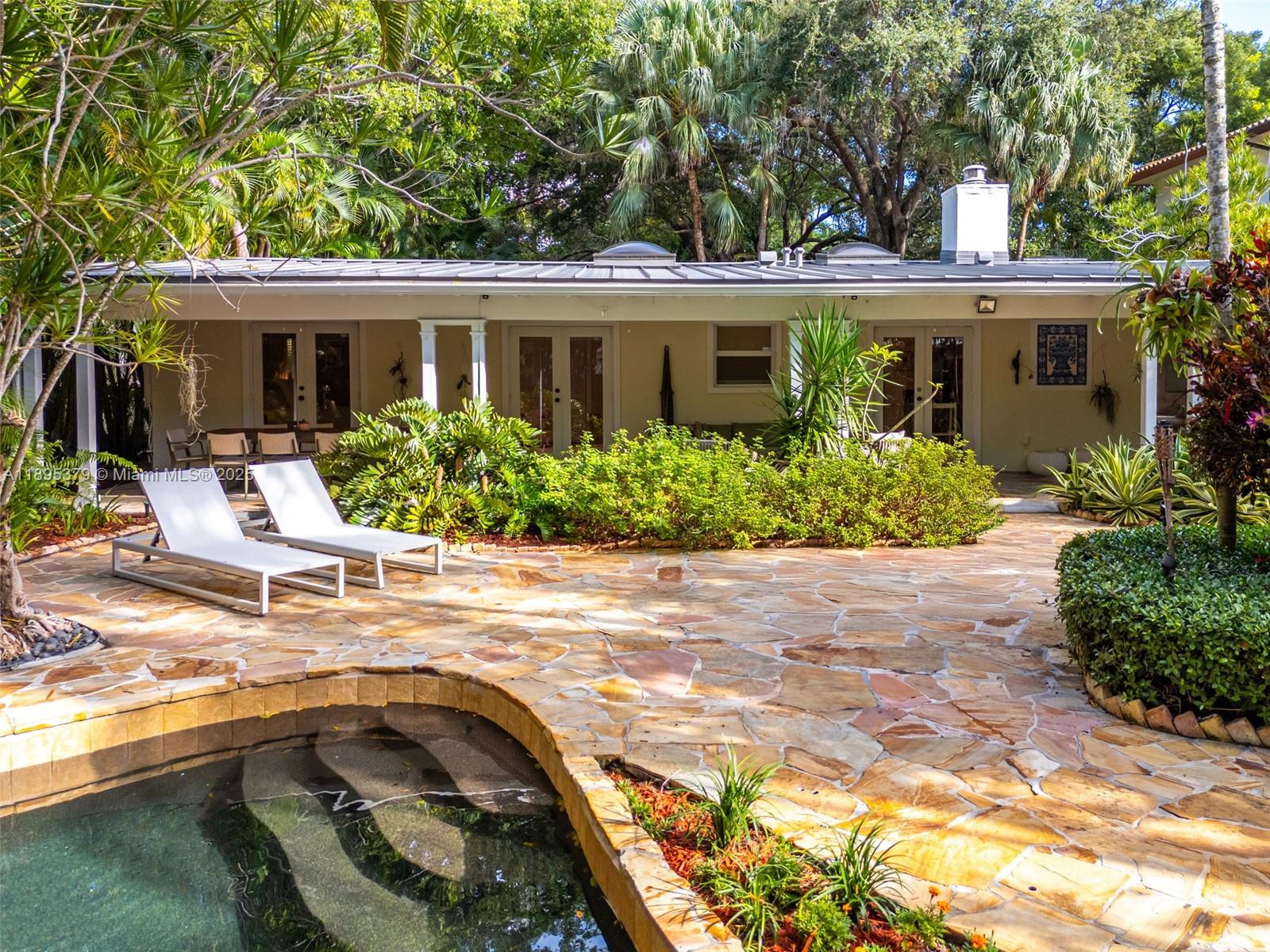 3610 Avocado Ave, Miami