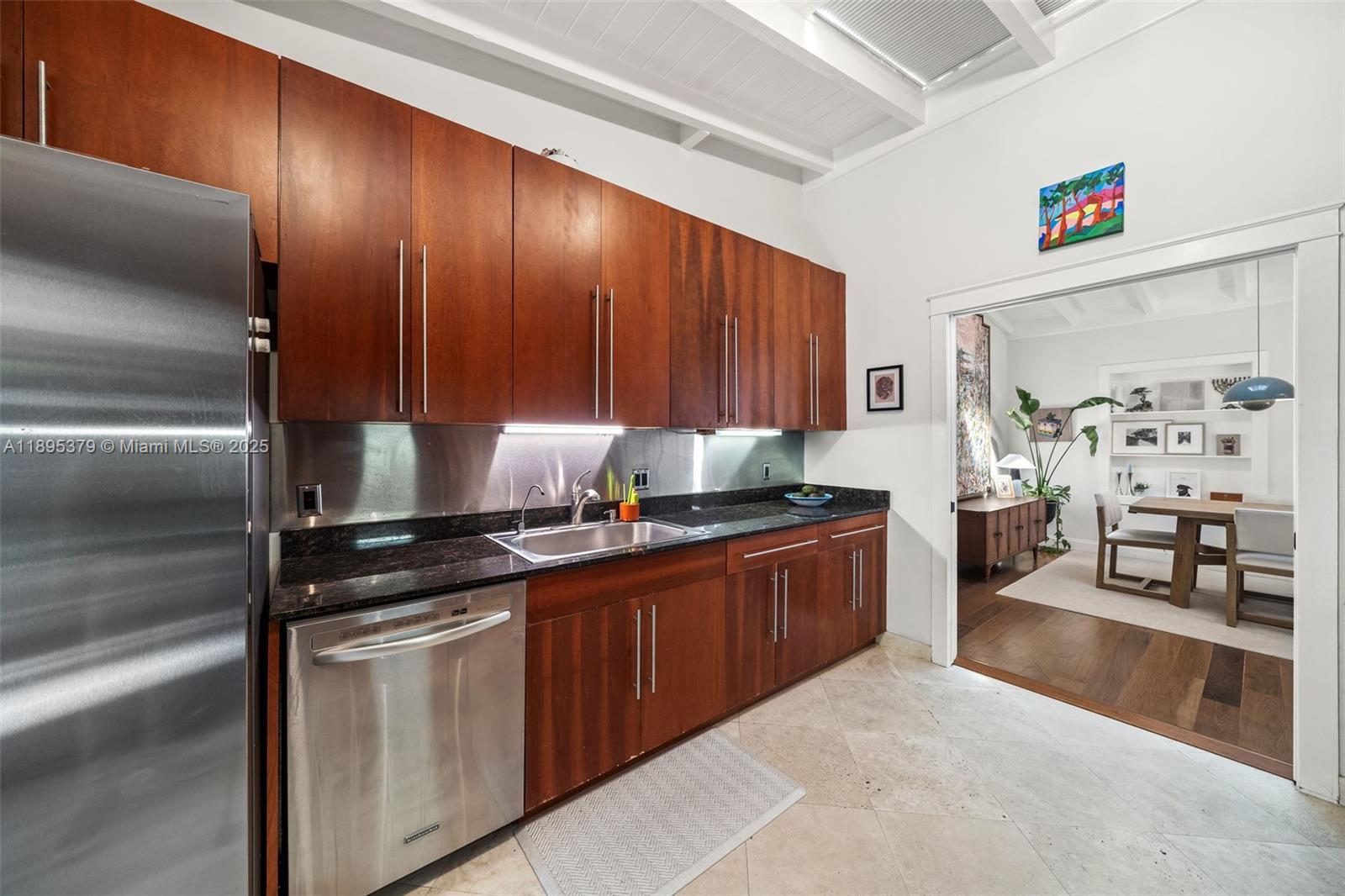 3610 Avocado Ave, Miami