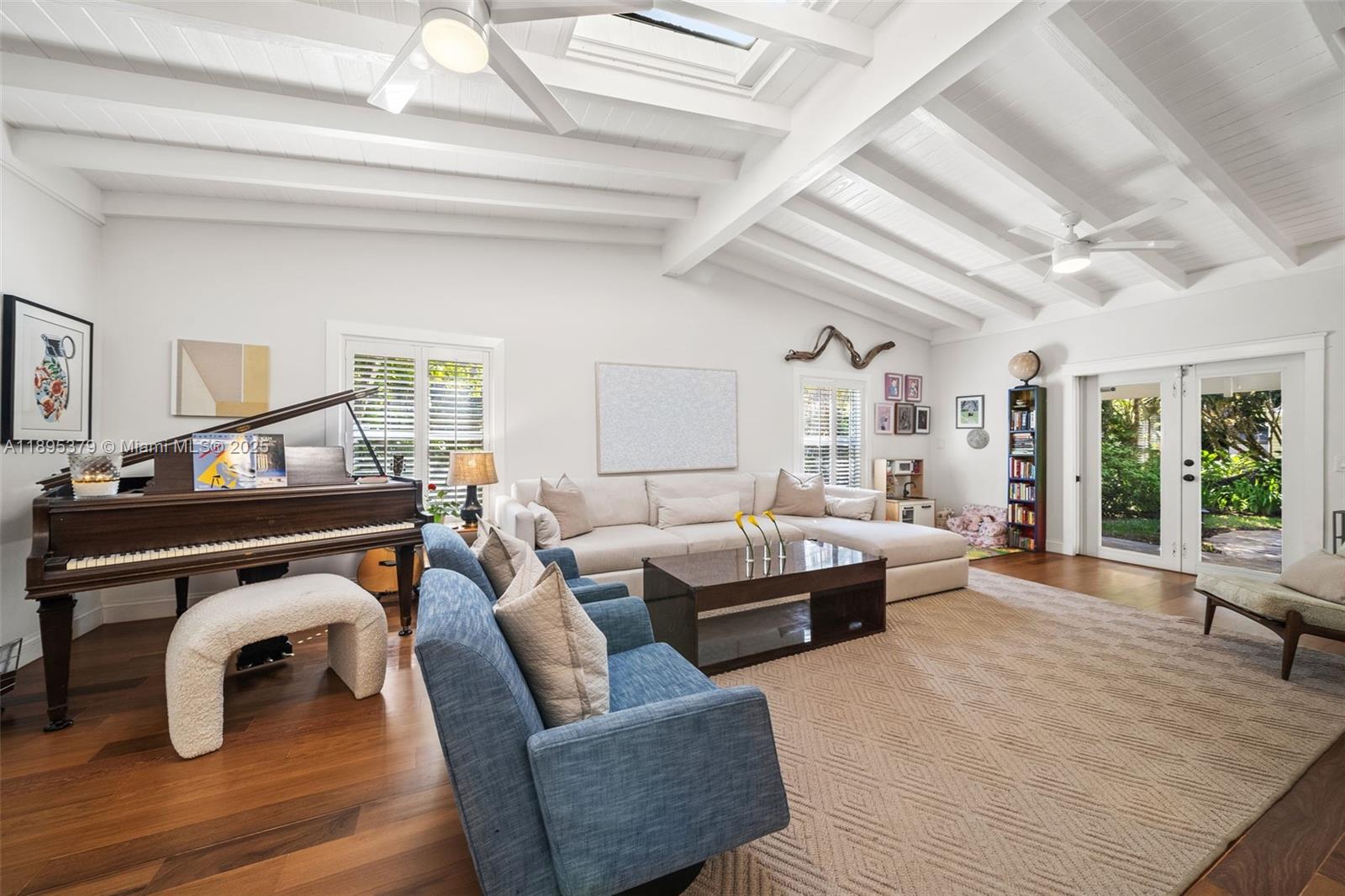 3610 Avocado Ave, Miami