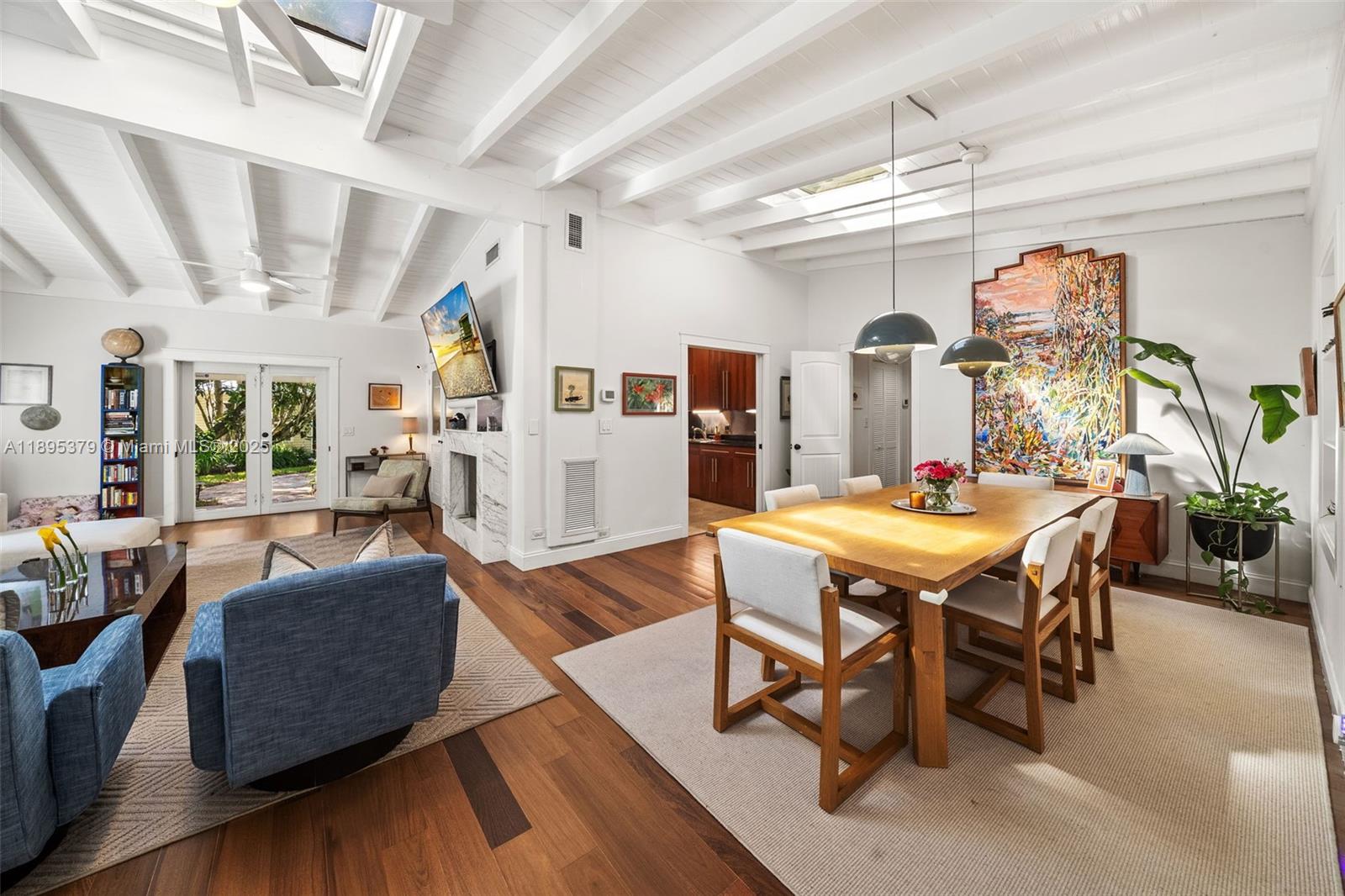 3610 Avocado Ave, Miami